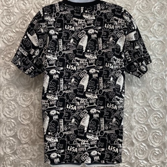 The Simpson black and white graphic character T-shirt. - Picture 2 of 6